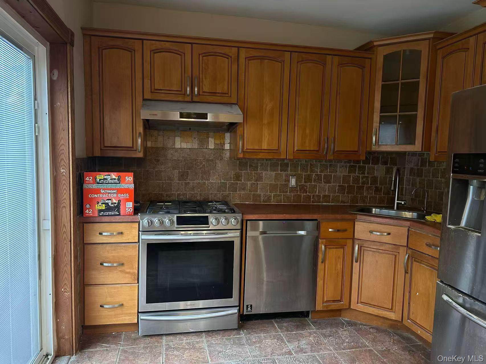 8860 240th Street Property Photo 7