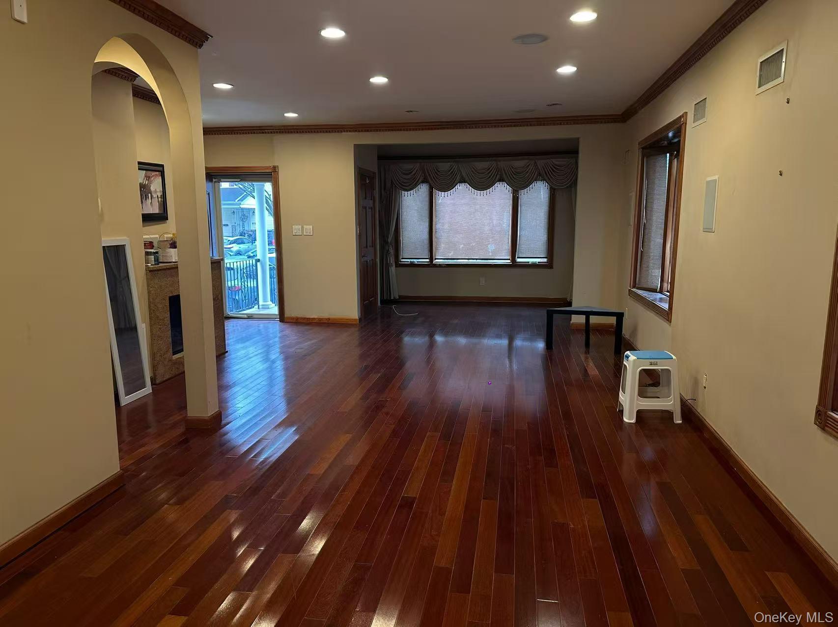 8860 240th Street Property Photo 11