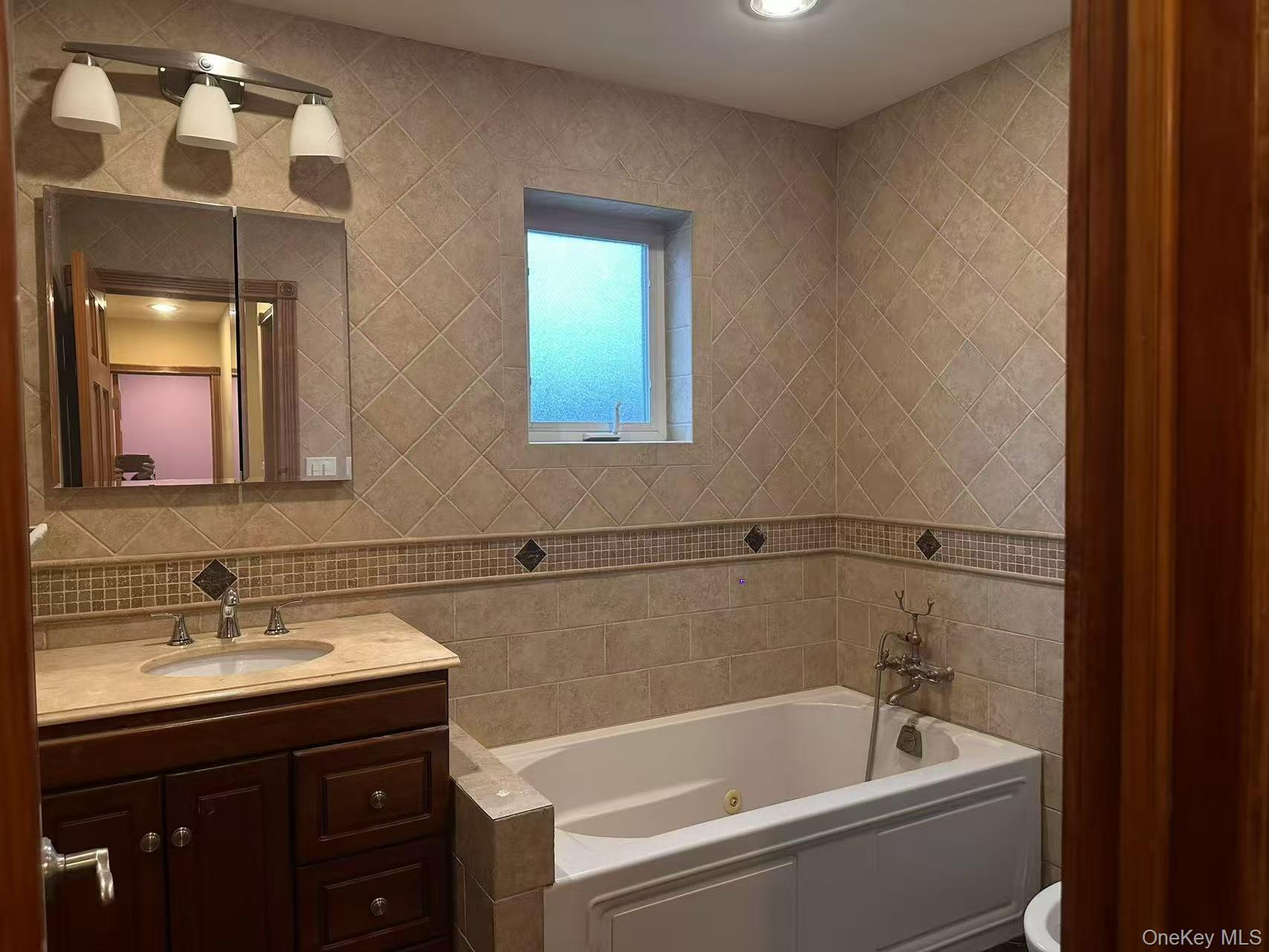 8860 240th Street Property Photo 12