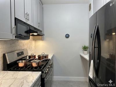 153-25 88th Street 5h Property Photo 3