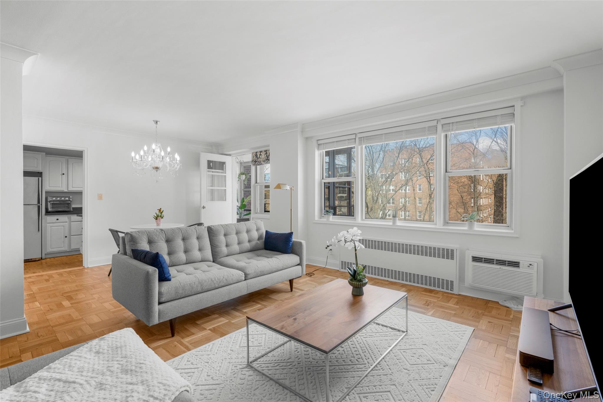 3 Washington Square 4d Property Photo 8