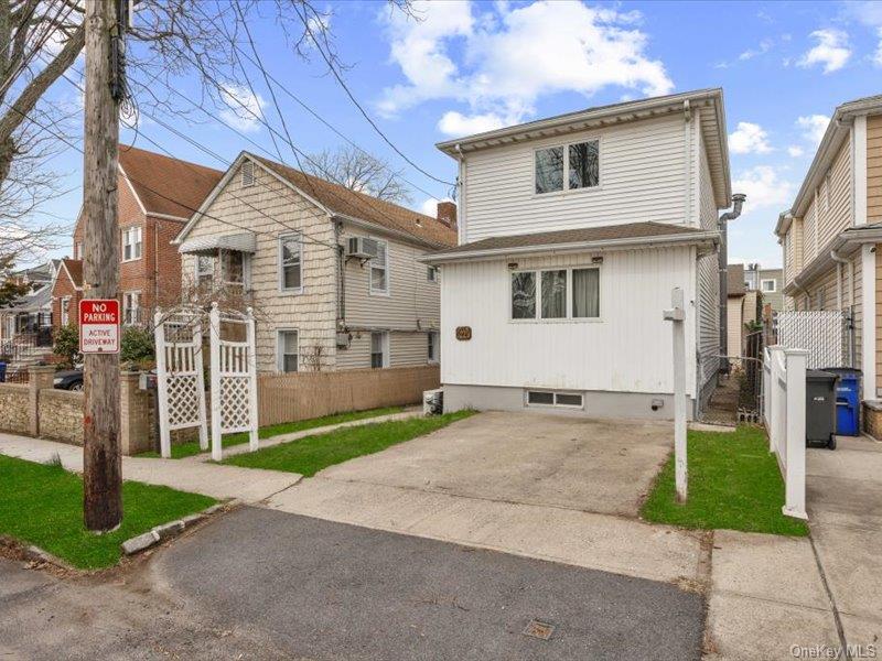 3229 Glennon Place Property Photo 1