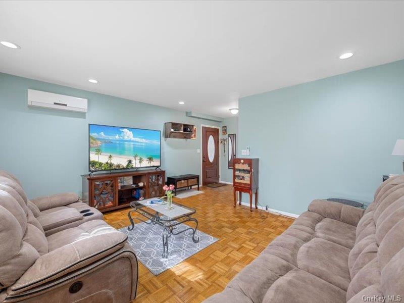 3229 Glennon Place Property Photo 7