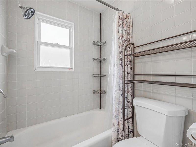 3229 Glennon Place Property Photo 13