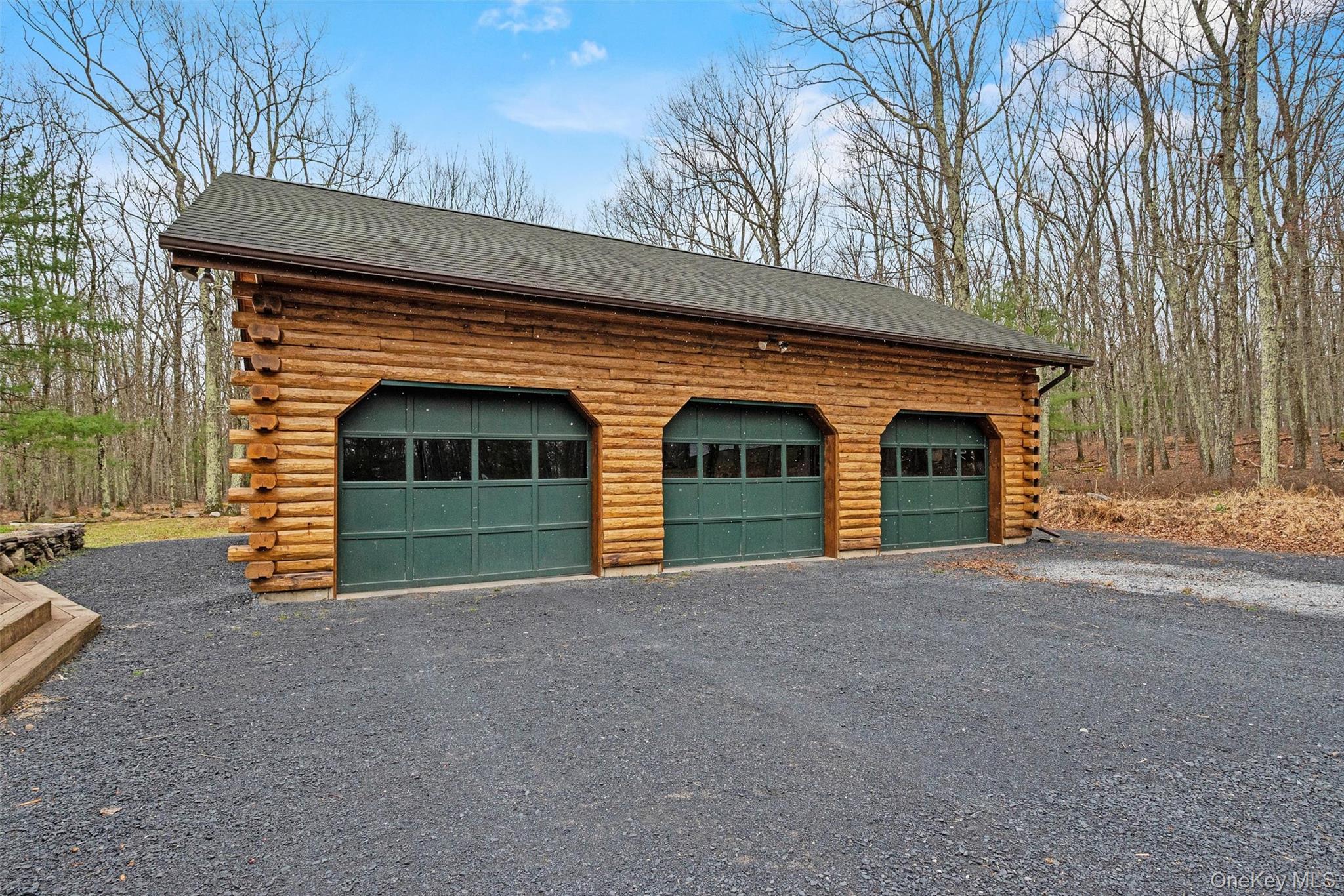 563 Peenpack Trail Property Photo 35