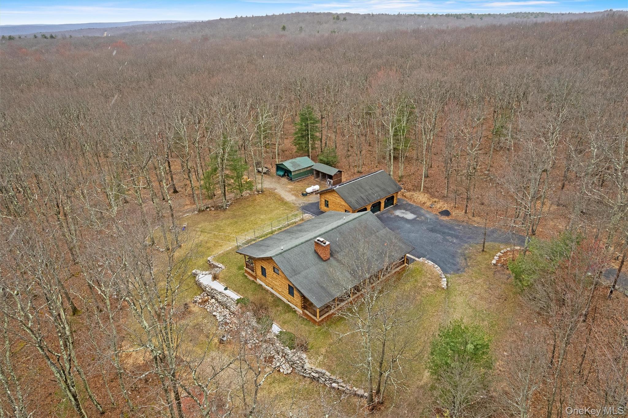 563 Peenpack Trail Property Photo 36