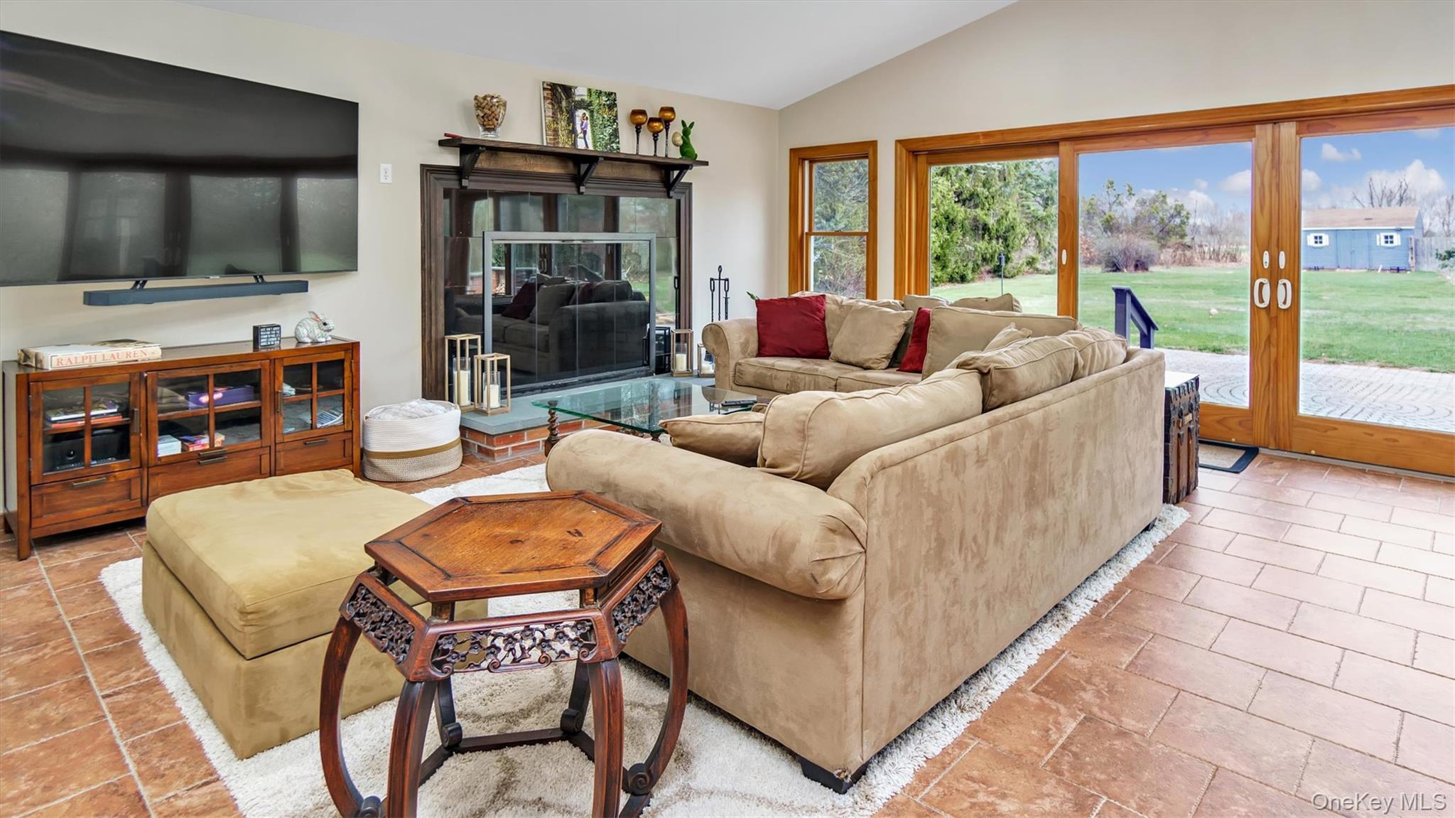 120 Promenade Drive Property Photo 11