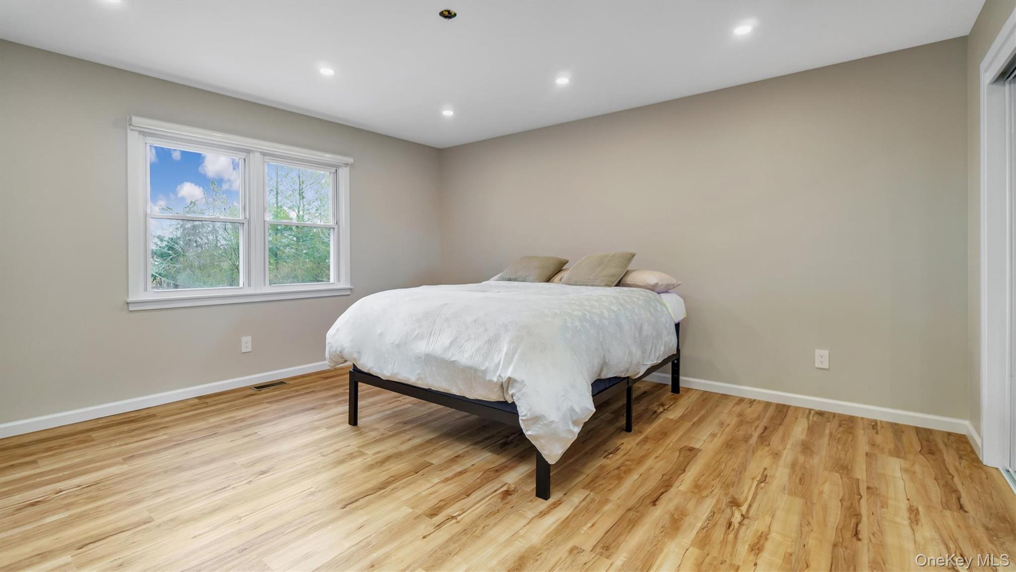 120 Promenade Drive Property Photo 15