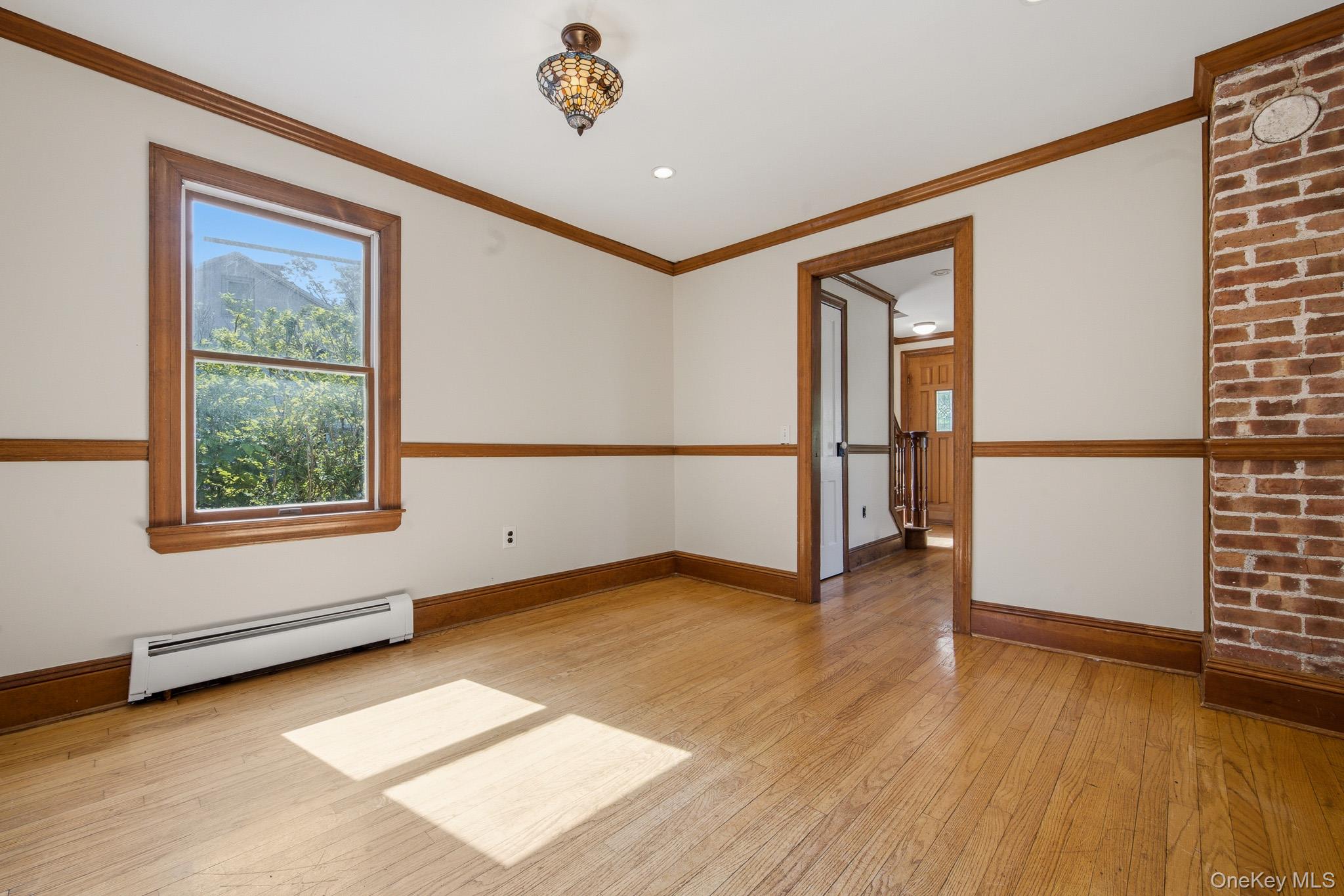 302 E Broadway Property Photo 12