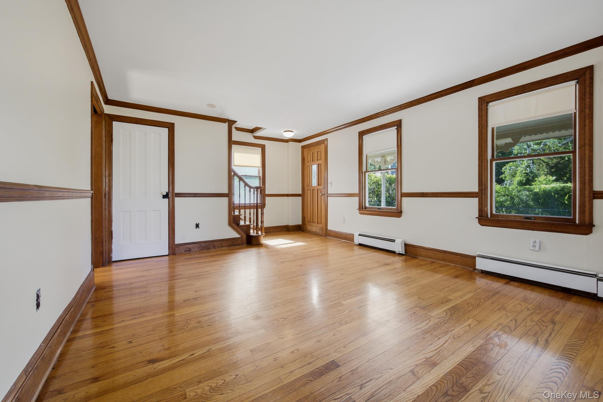 302 E Broadway Property Photo 15