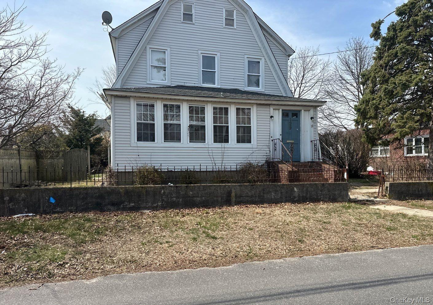 129 N 7th Street Property Photo 2