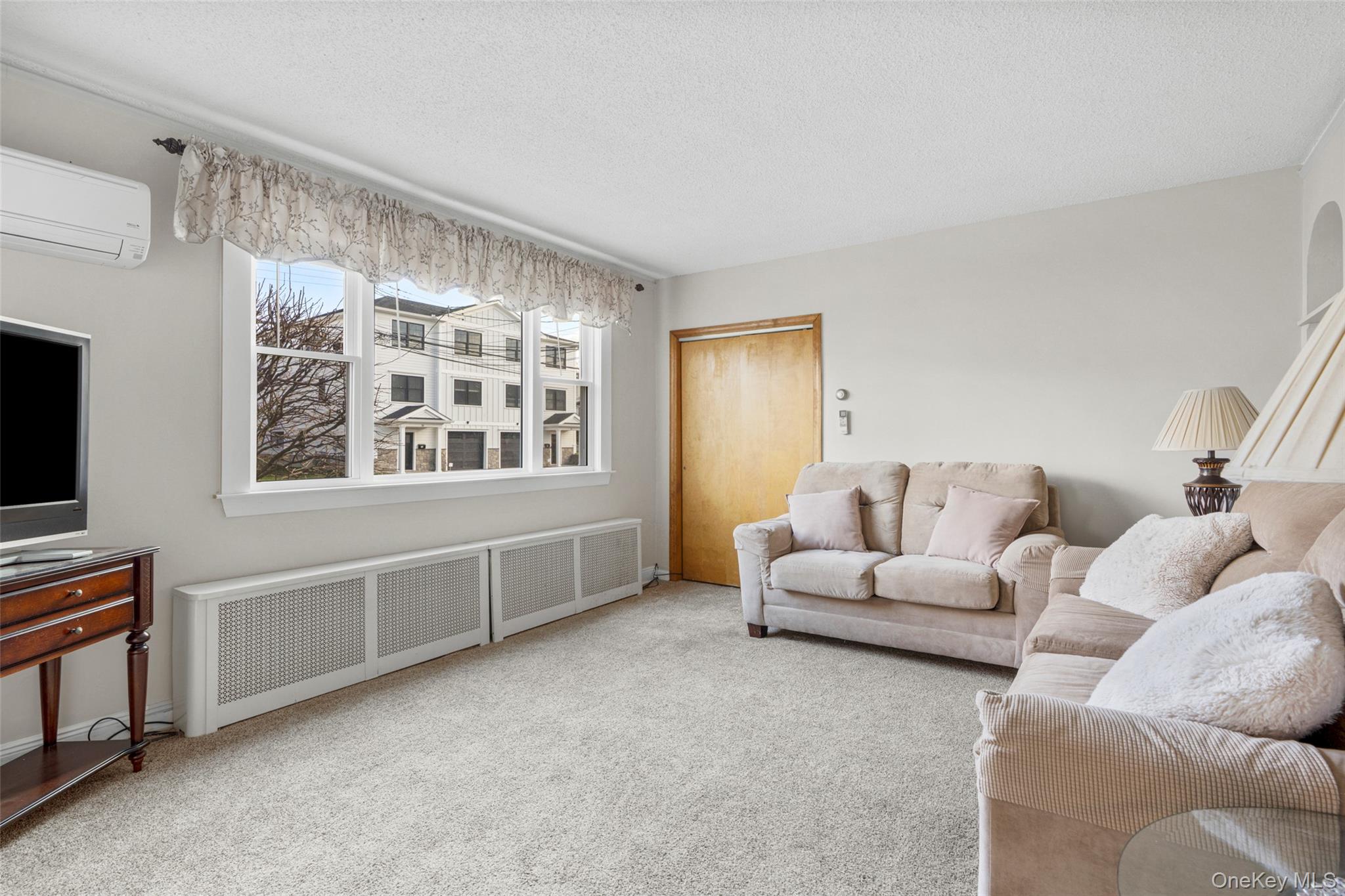 31 Elmwood Avenue Property Photo 8