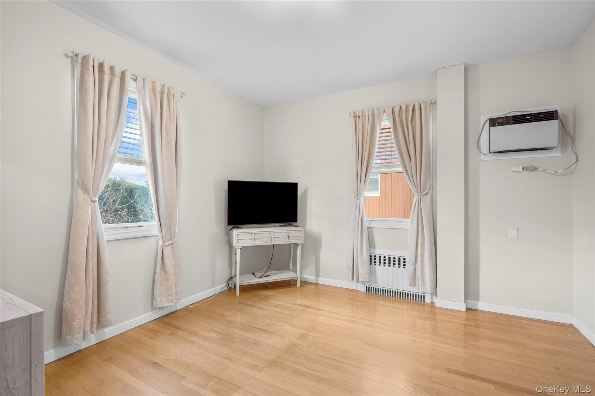31 Elmwood Avenue Property Photo 10