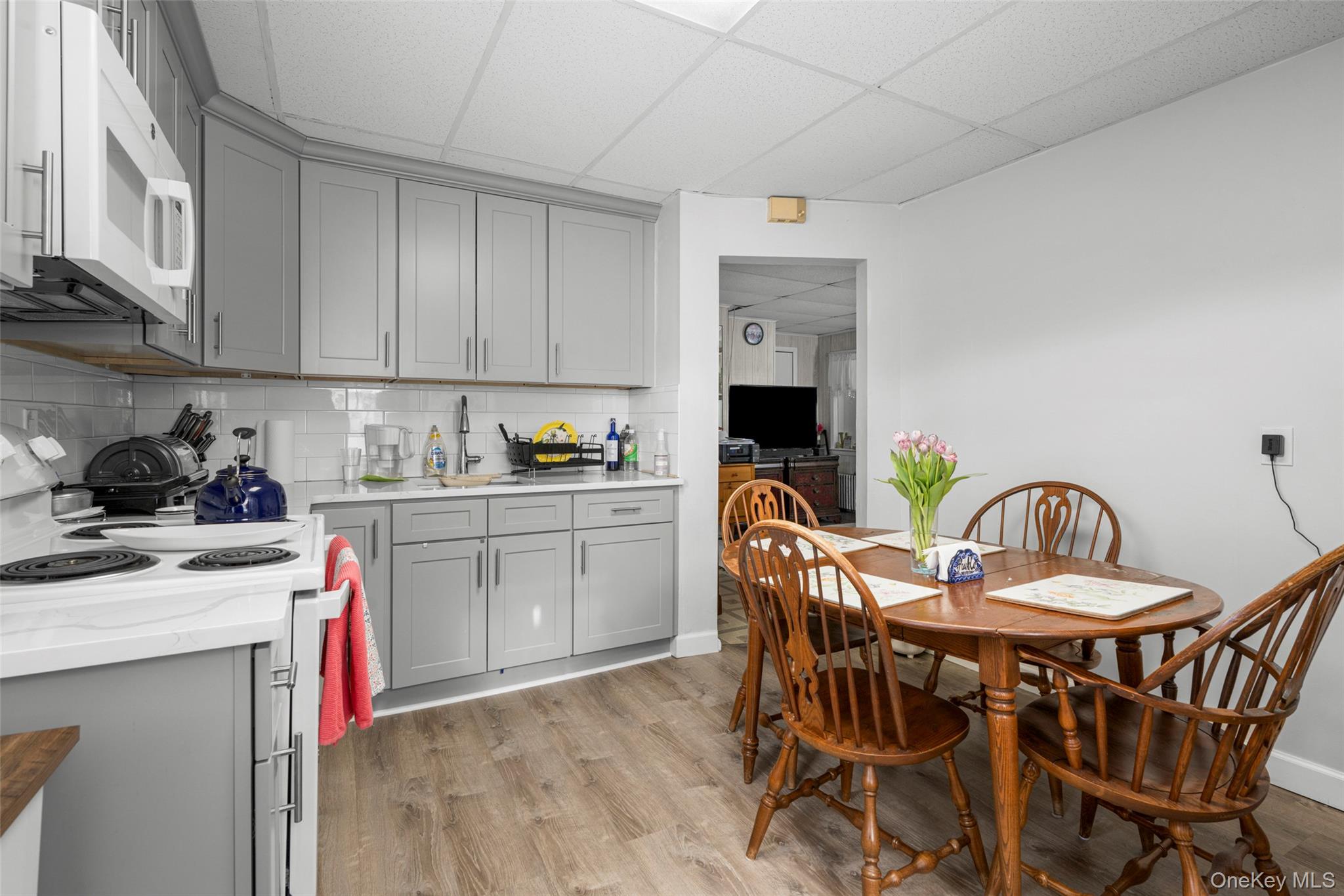 31 Elmwood Avenue Property Photo 17