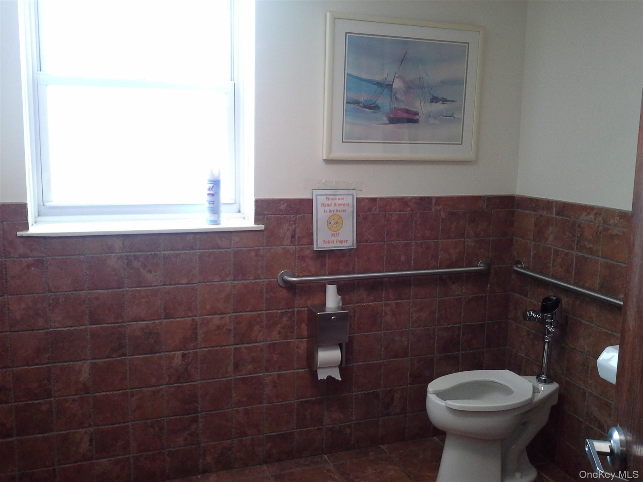 64 Division Avenue Property Photo 11
