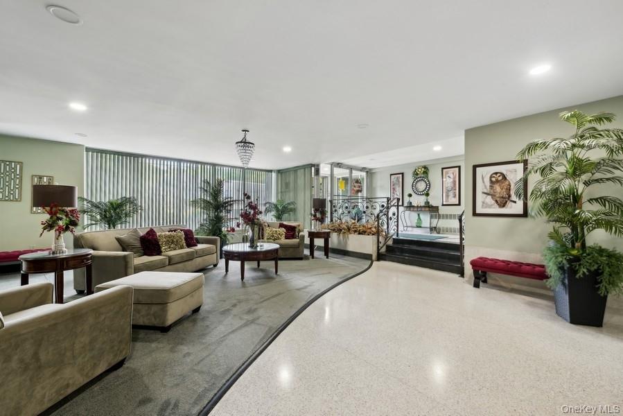 504 Merrick Road Gf Property Photo 6
