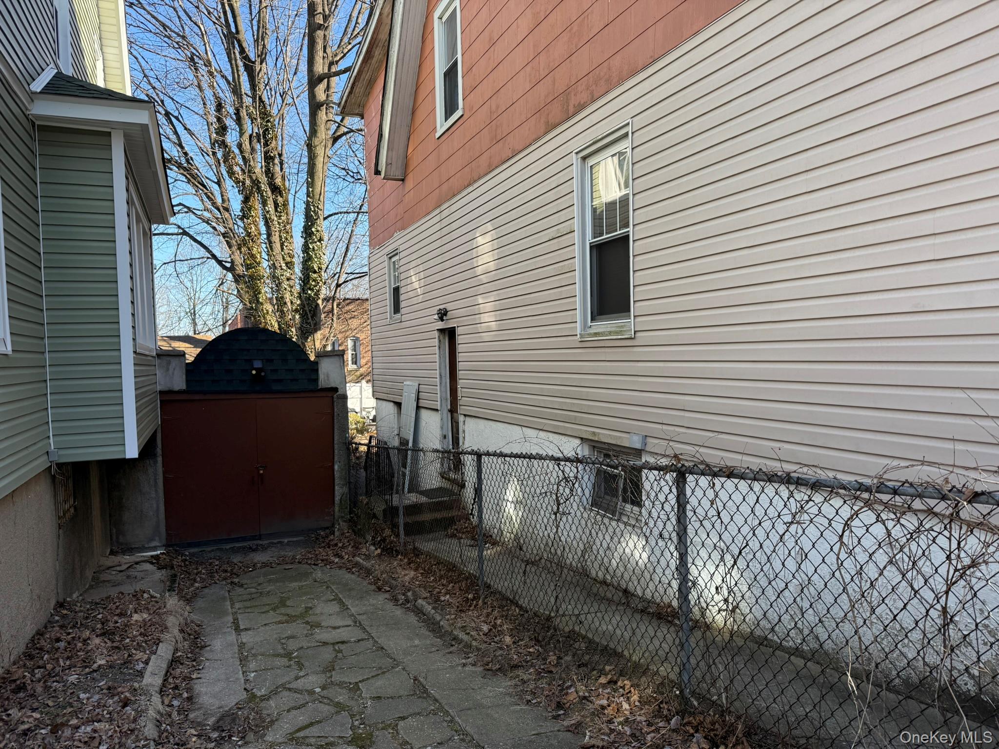 3814 Secor Avenue Property Photo 4
