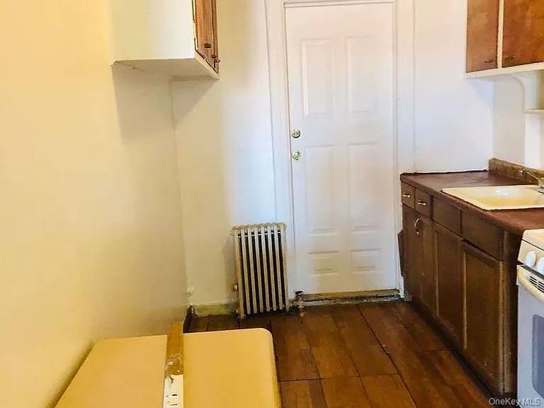 3228 61st Street Property Photo 7