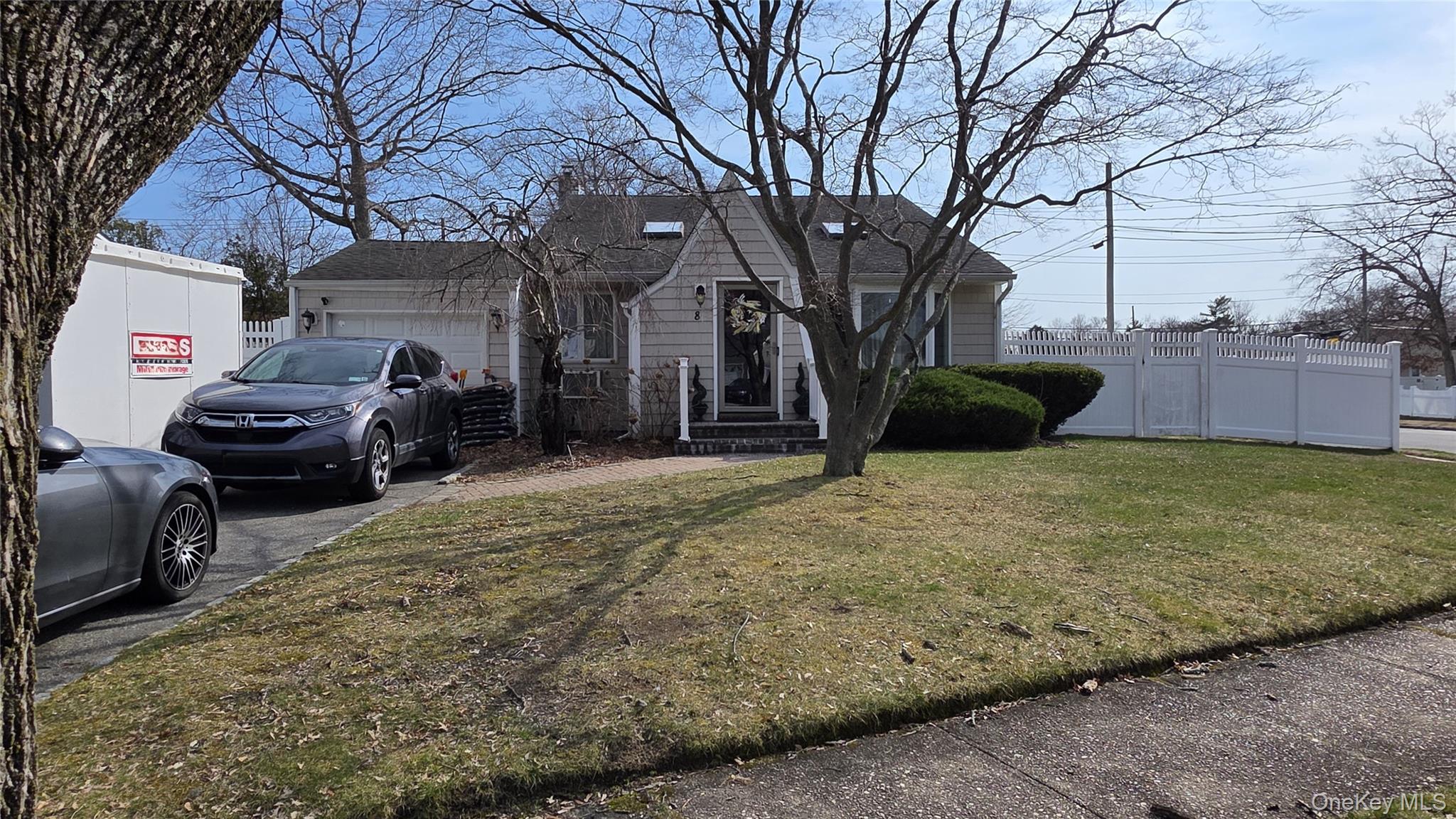 8 Lion Lane Property Photo 1