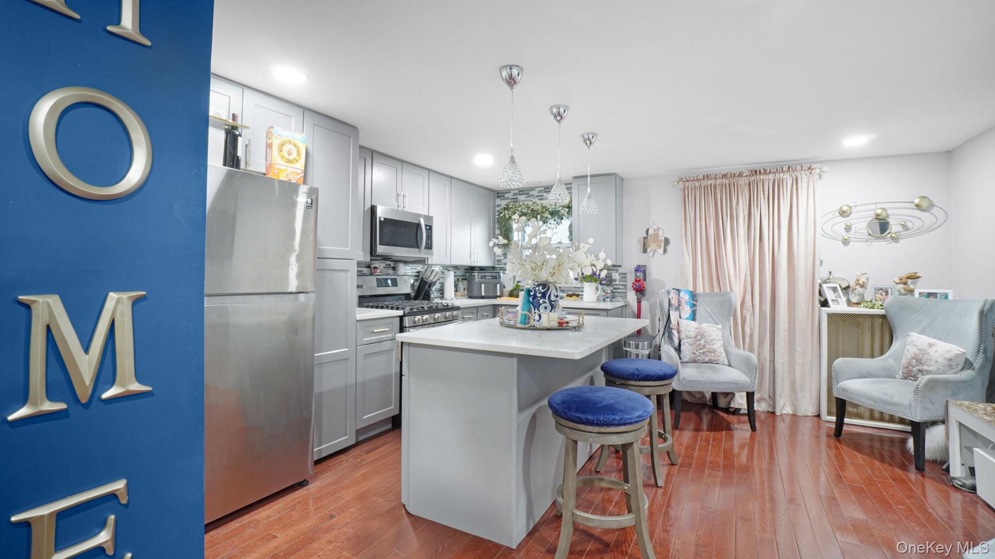 120 4th Avenue Property Photo 11