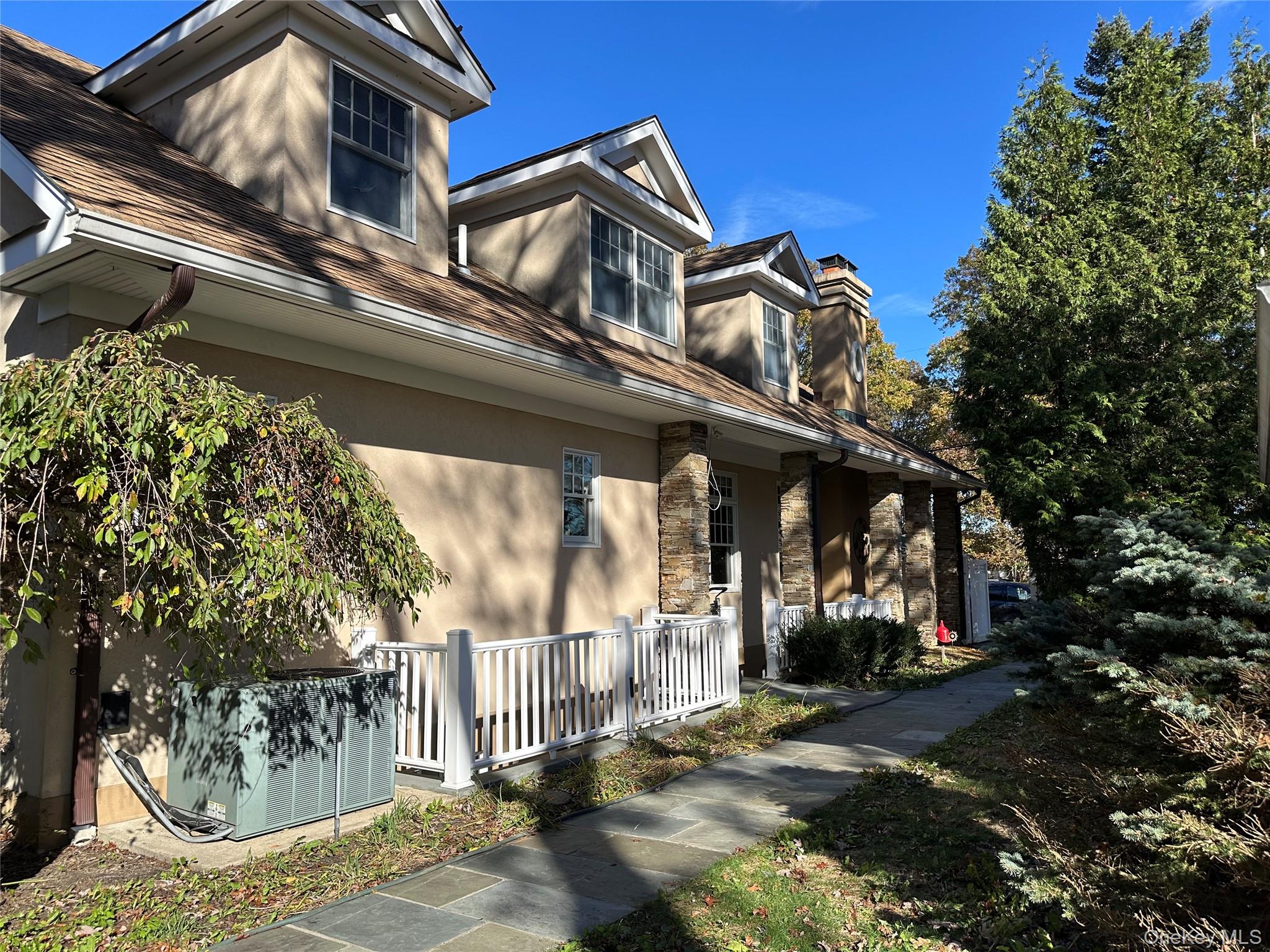 16 Oriole Place Property Photo 30