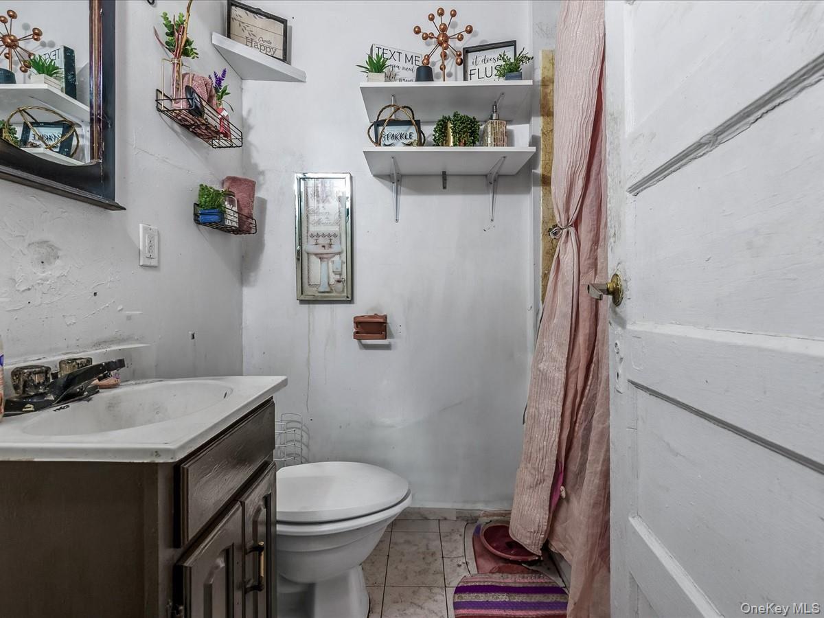 562 Rogers Avenue Property Photo 9