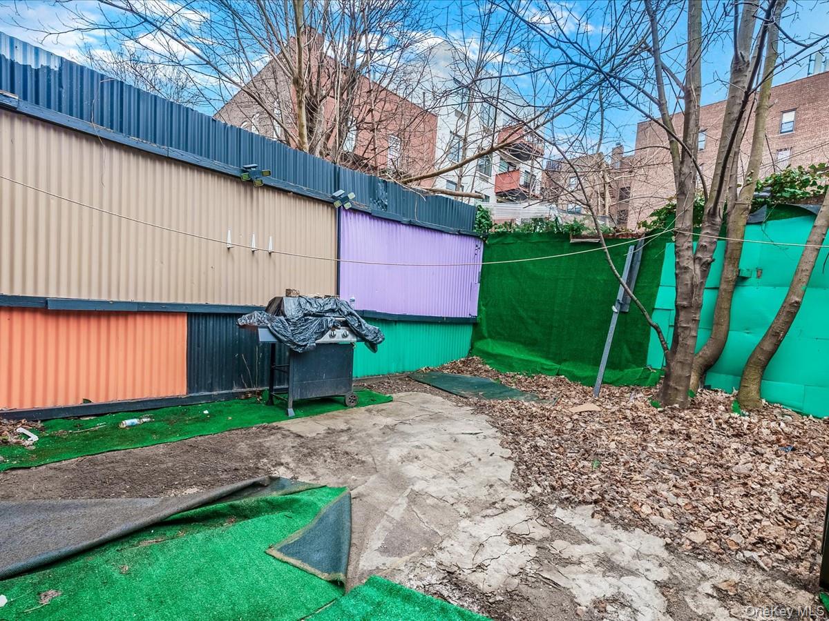 562 Rogers Avenue Property Photo 14