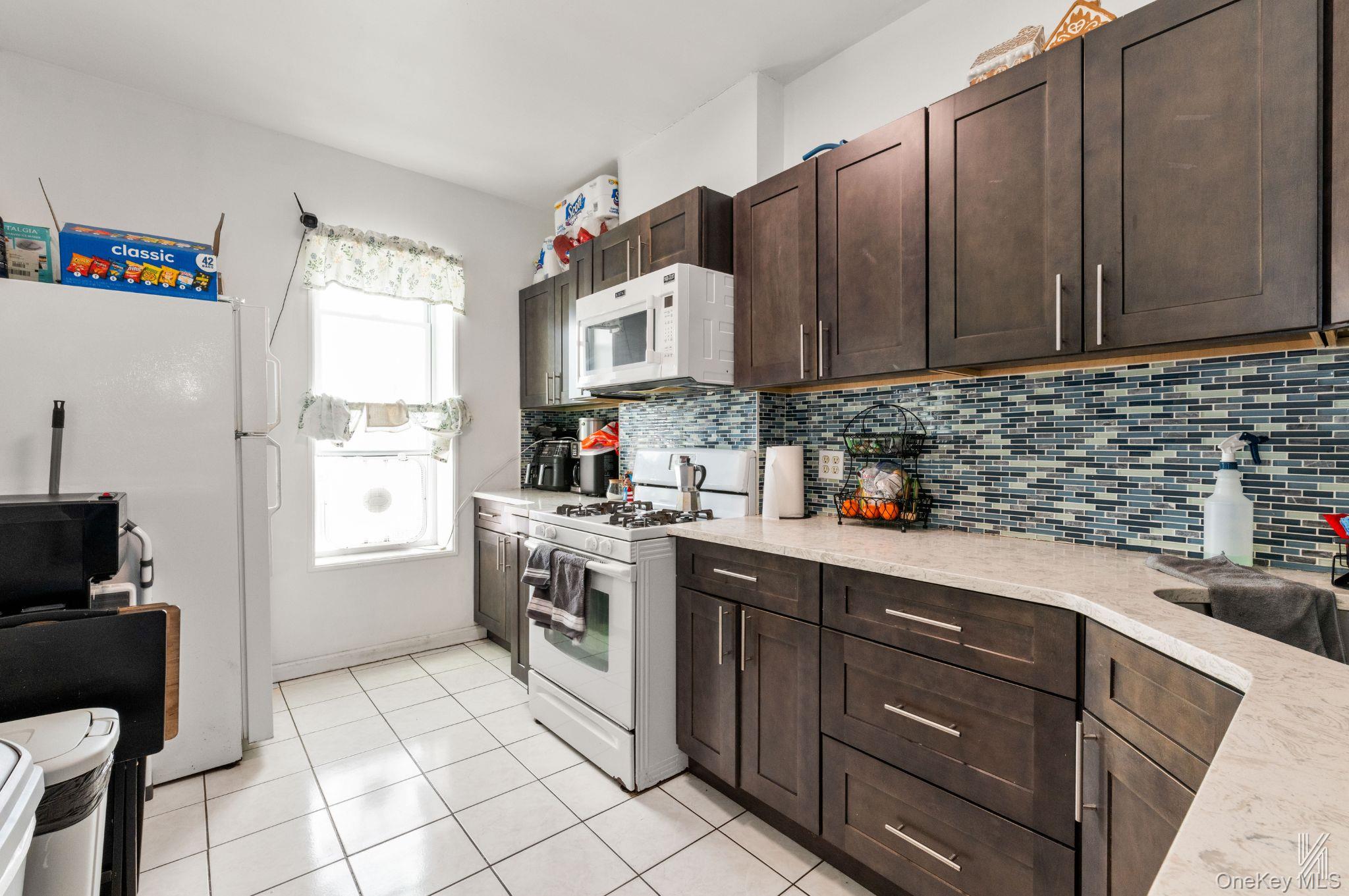 1842 Norman Street Property Photo 4