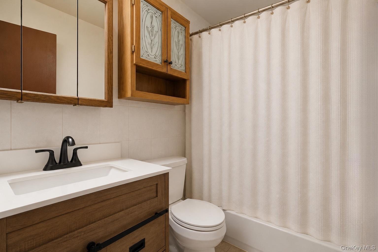 1016 Howells Road Property Photo 10