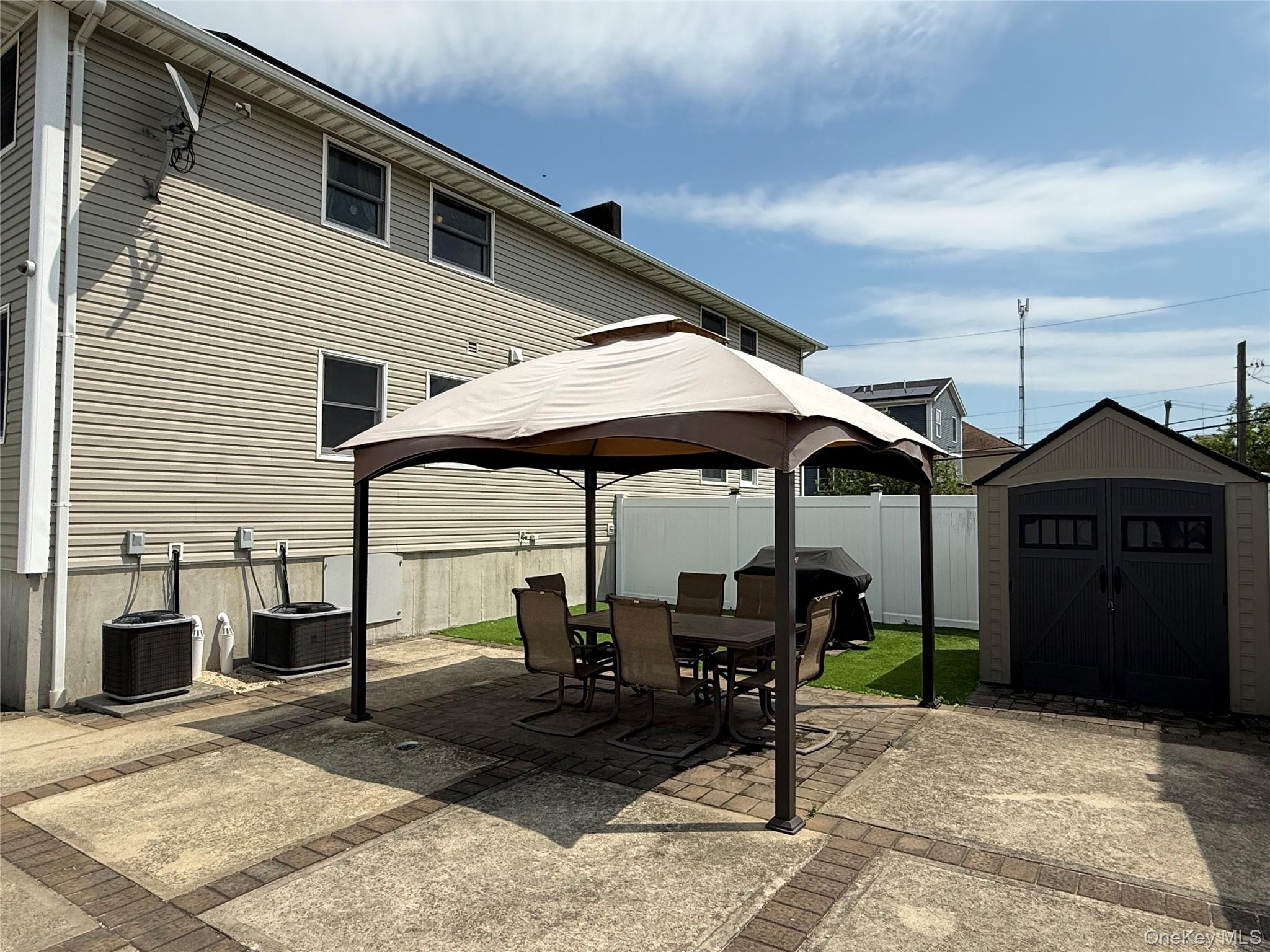 16220 104th Street Property Photo 16