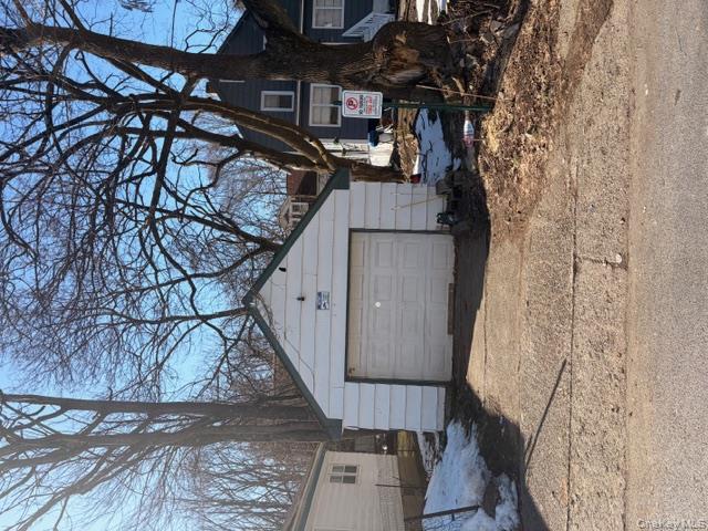 85 Grove Street Property Photo 4