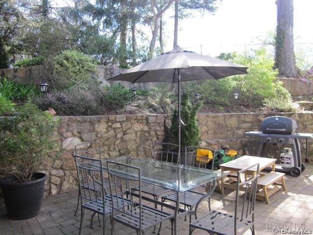4 Manor Place Property Photo 29
