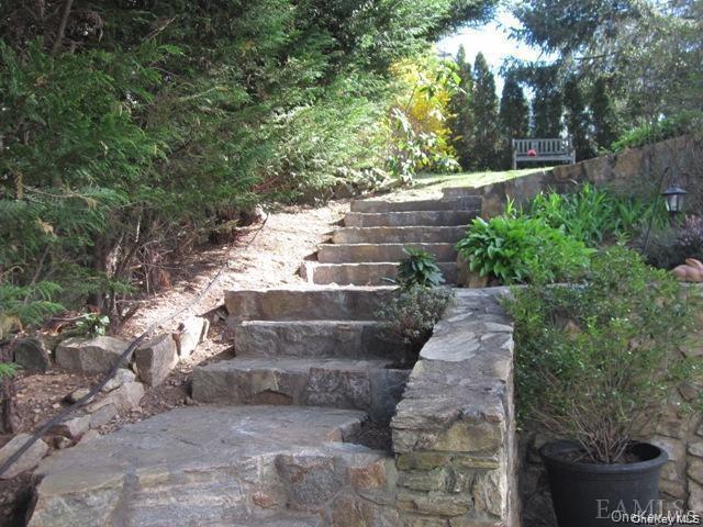 4 Manor Place Property Photo 30