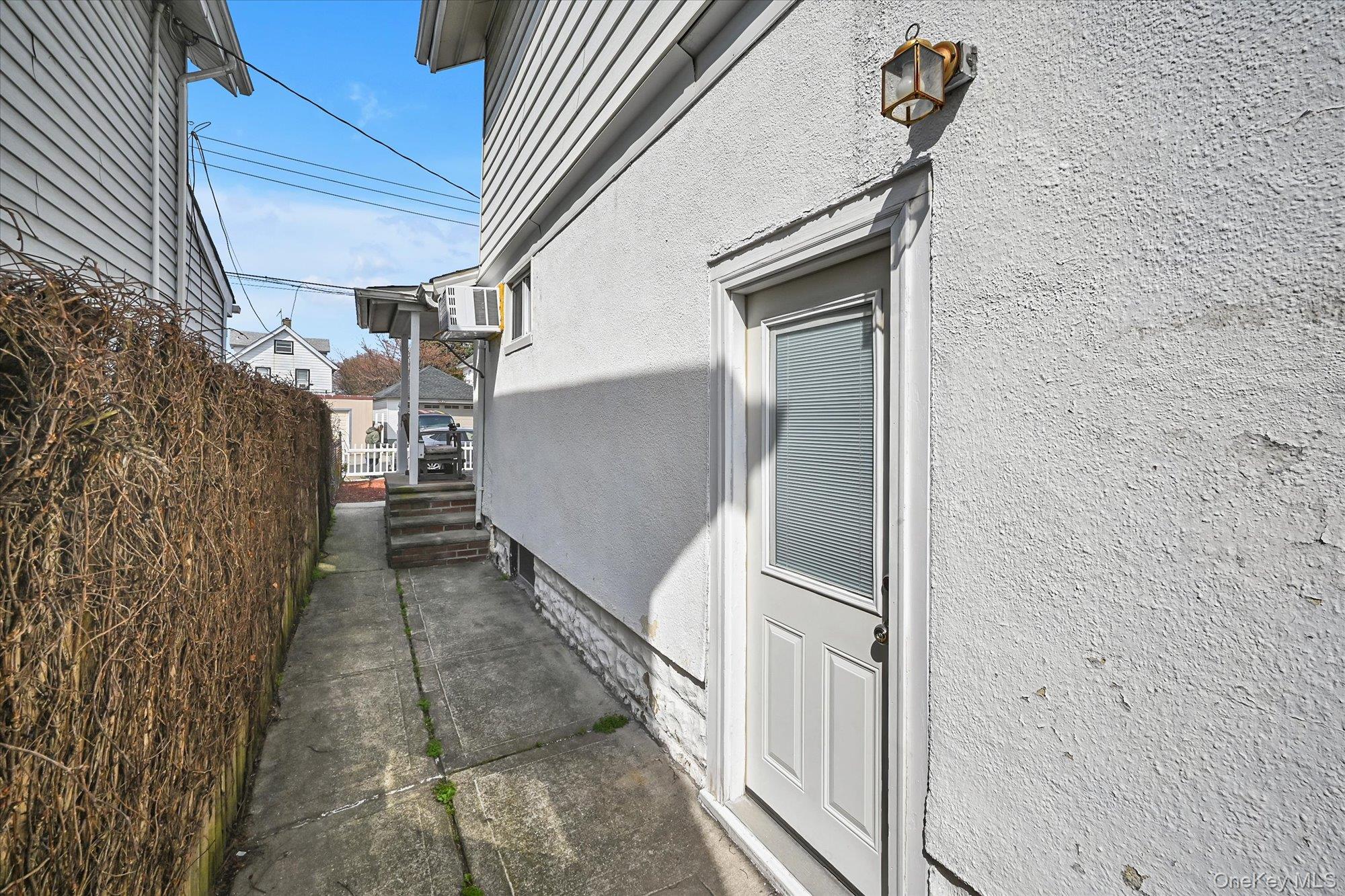 32-17 Murray Street Property Photo 17