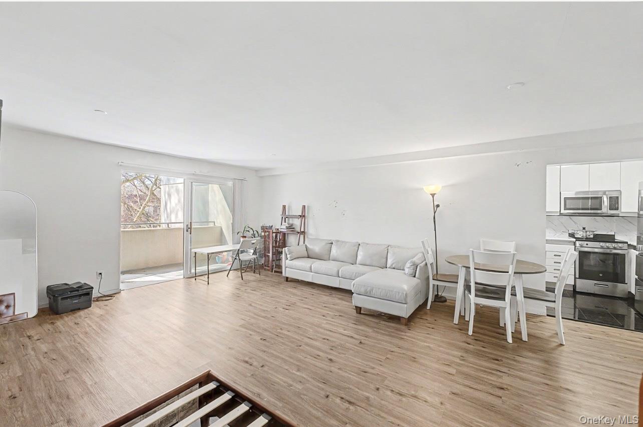 100 Great Neck Road 4d Property Photo 13