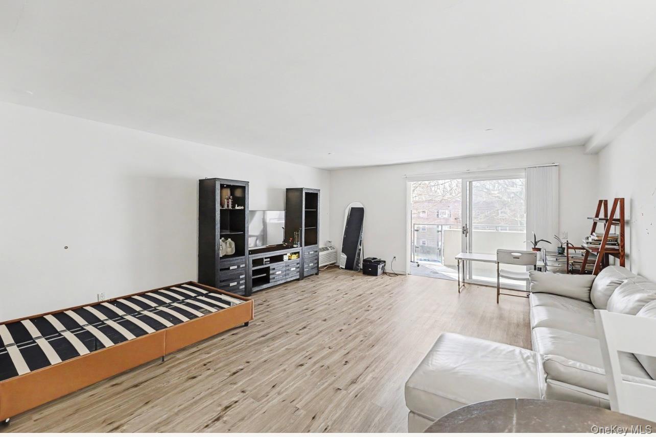 100 Great Neck Road 4d Property Photo 15