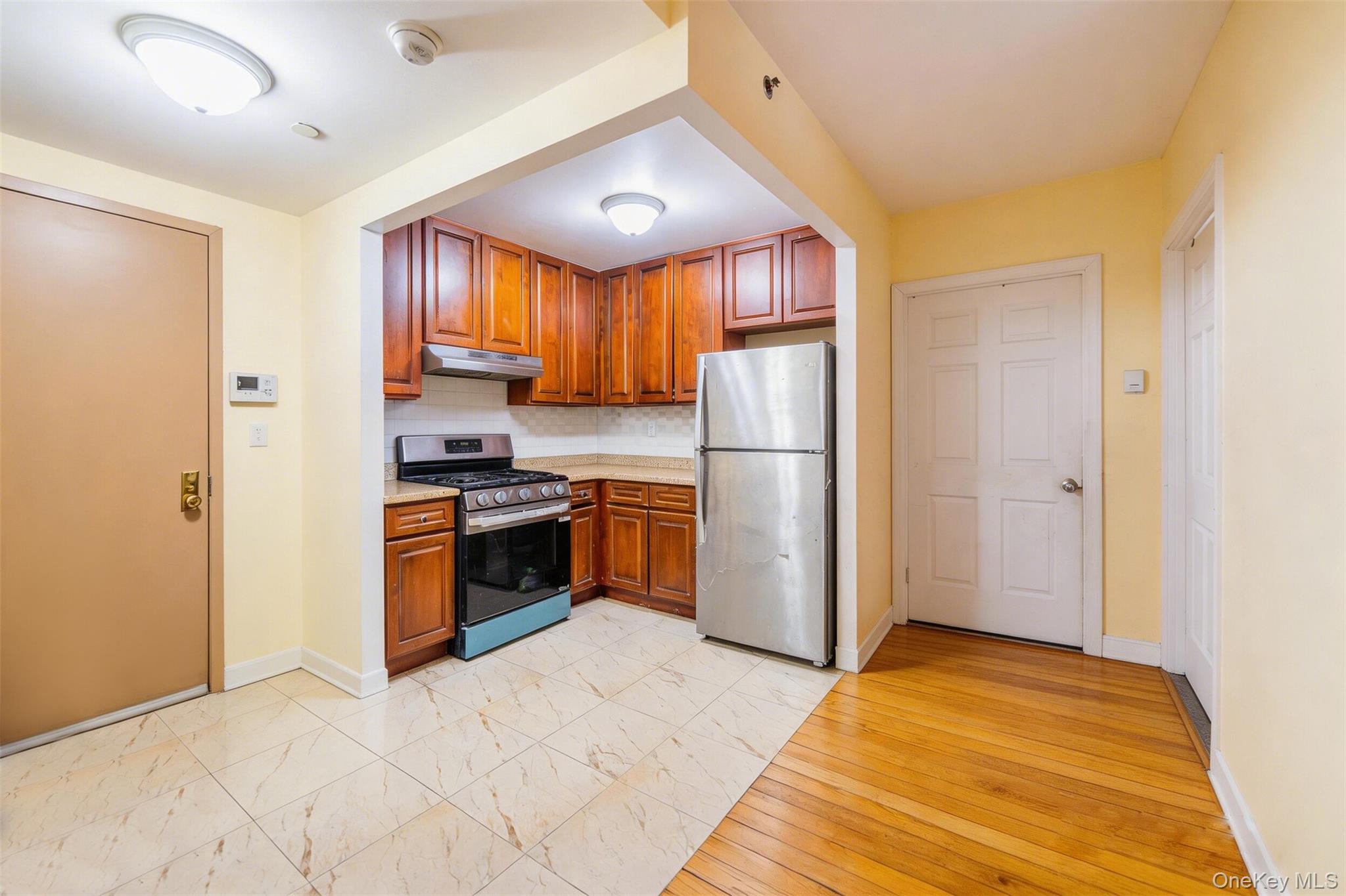136-21 Latimer Place 6e Property Photo 4