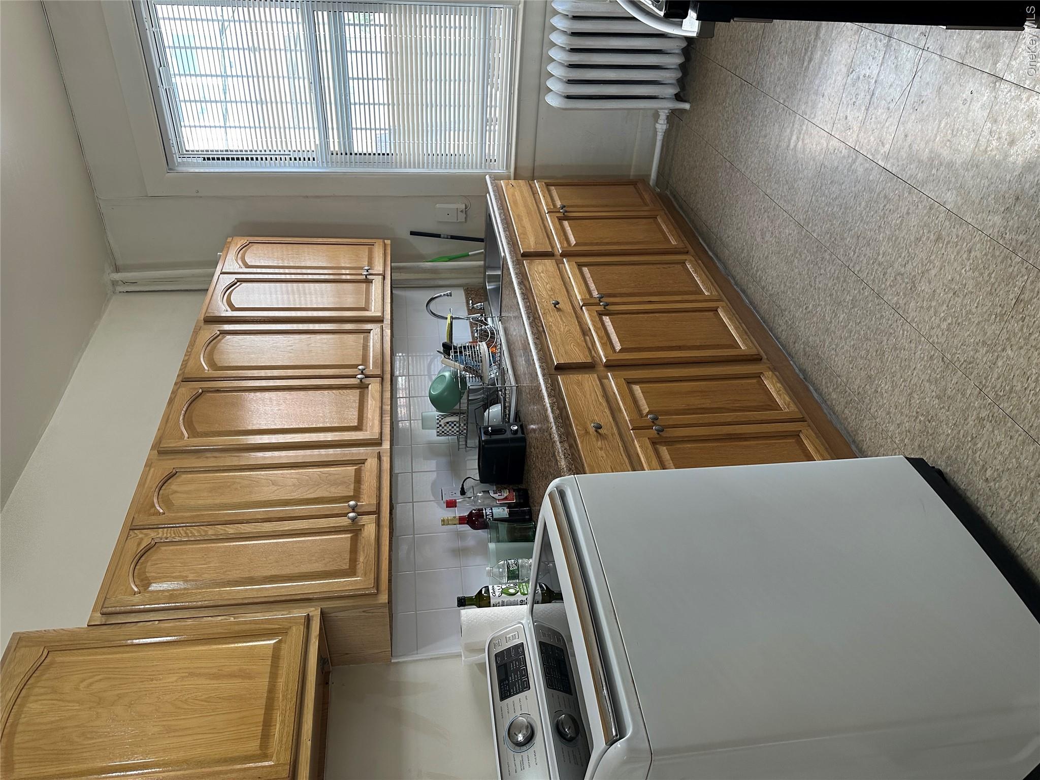 710 E 211th Street Property Photo 13
