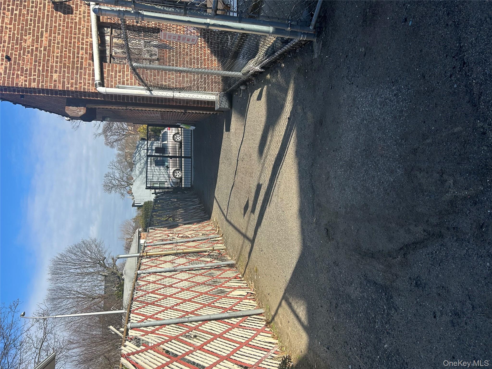158-19 Northern Blvd Property Photo 6