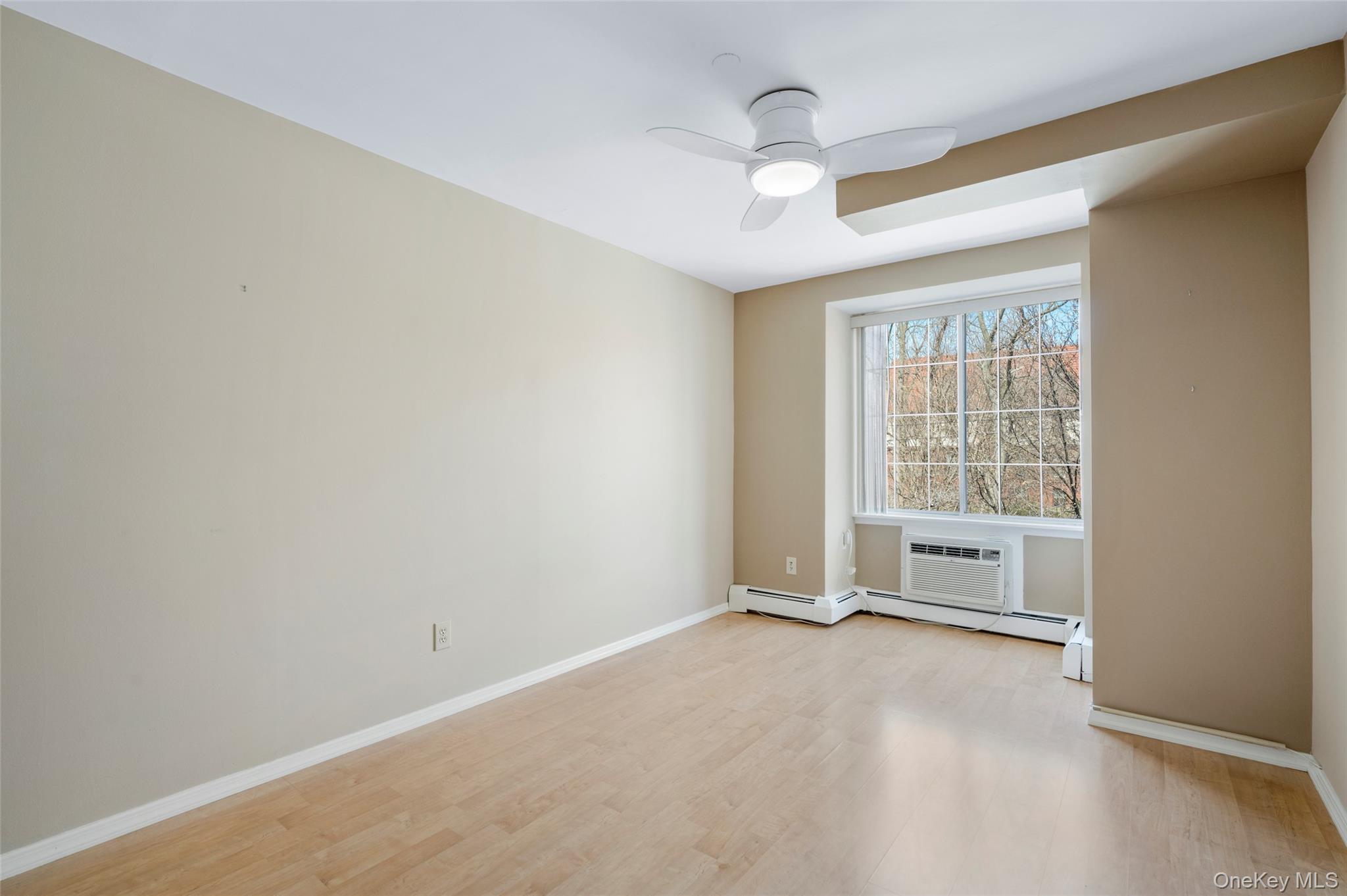 55 N Broadway 3-14 Property Photo 33