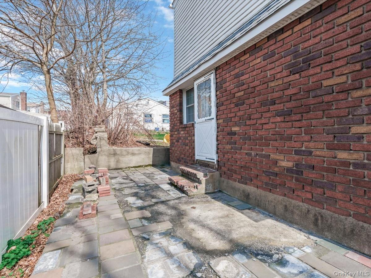 252-15 Horace Harding Expressway Property Photo 14