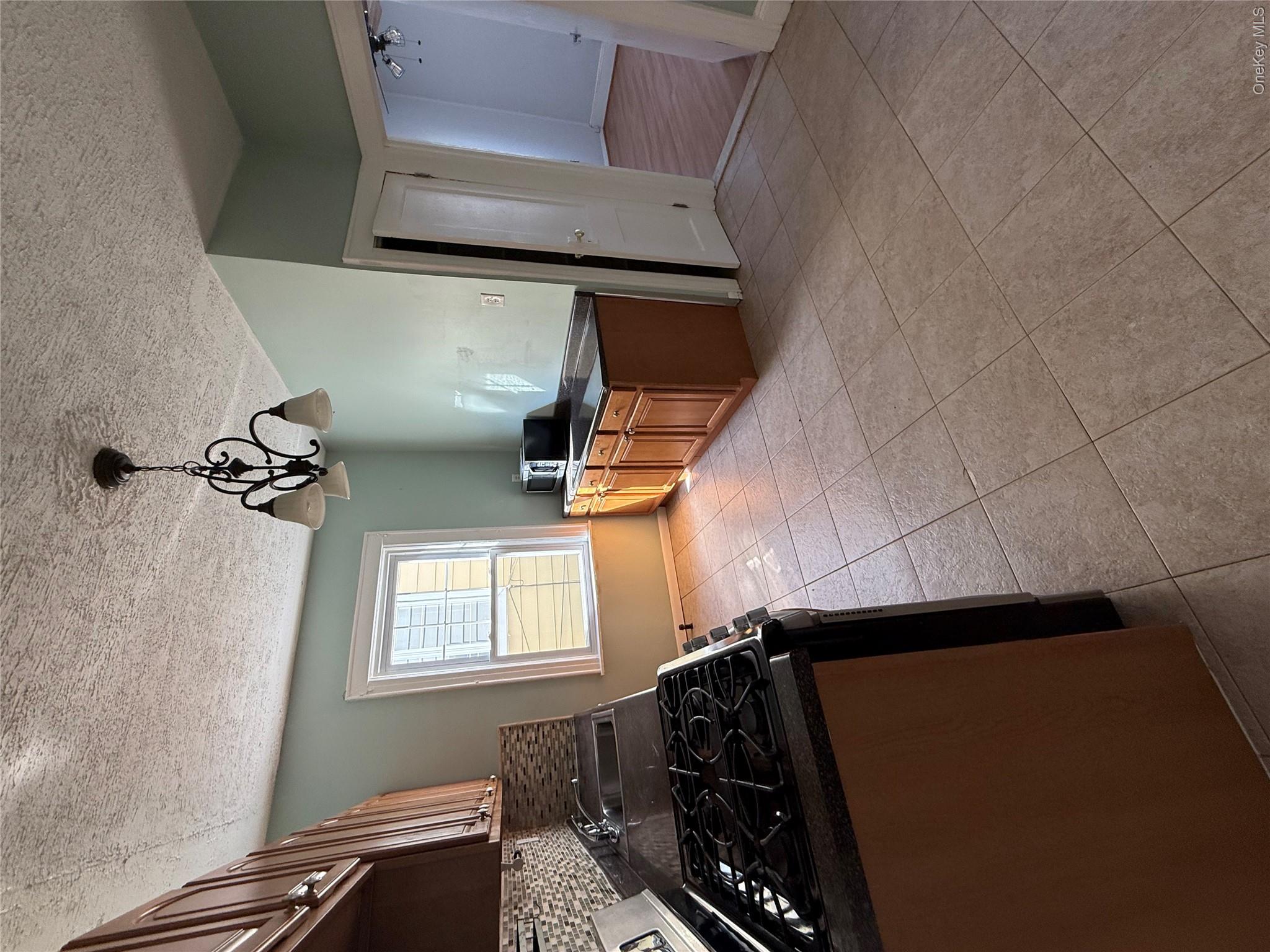 7848 83rd Street Property Photo 5