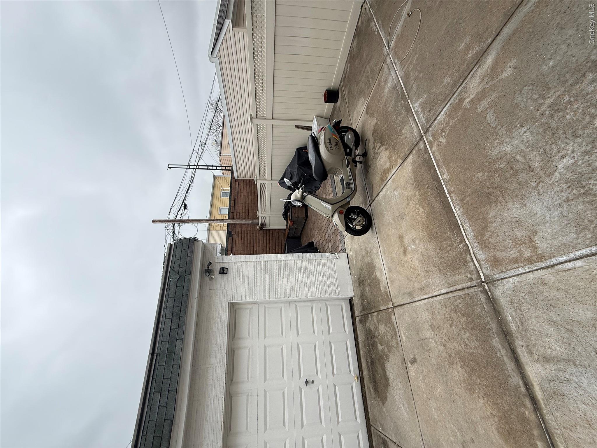 7848 83rd Street Property Photo 25