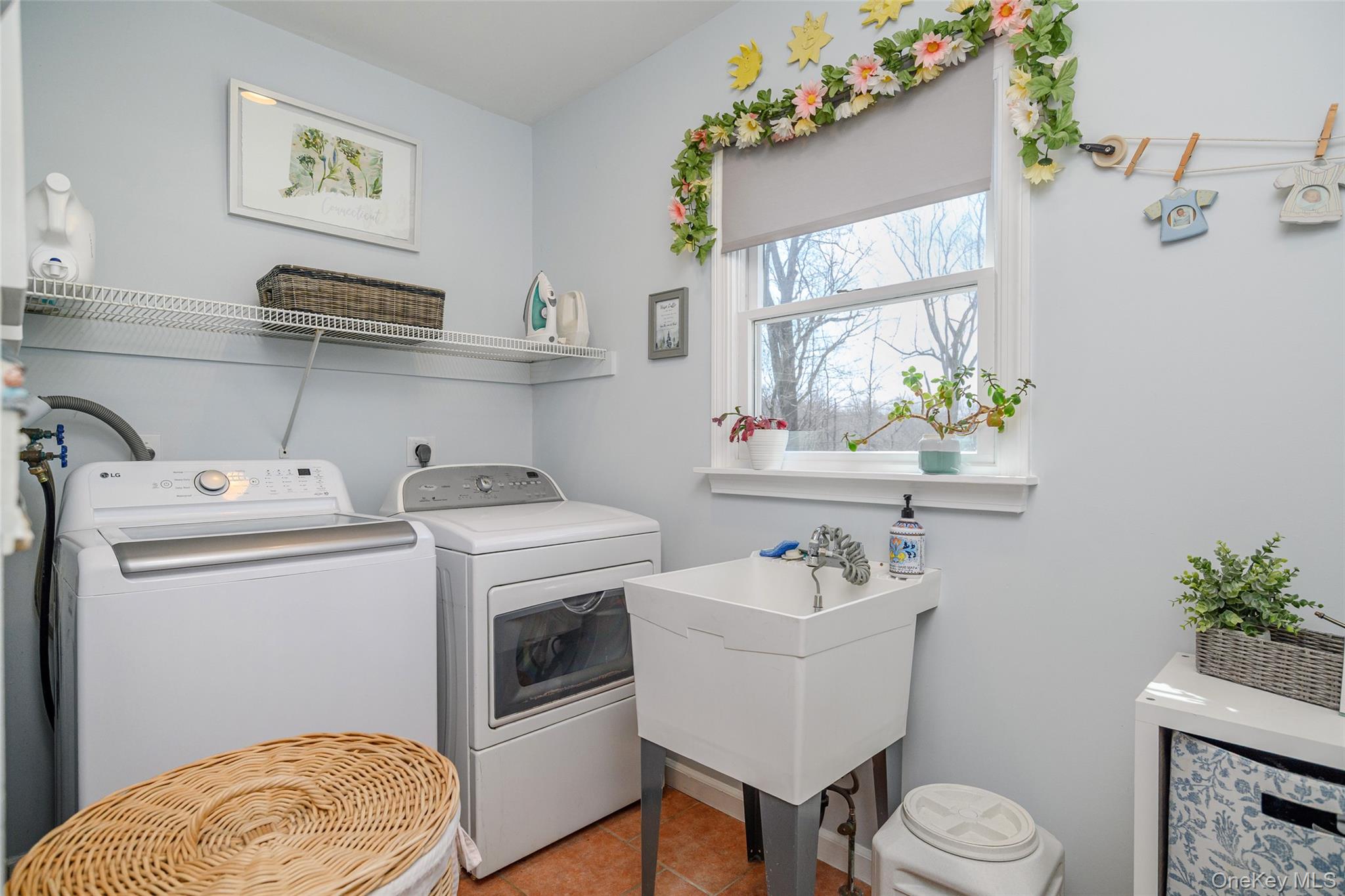 17 Weldon Woods Connecticut Road Property Photo 17