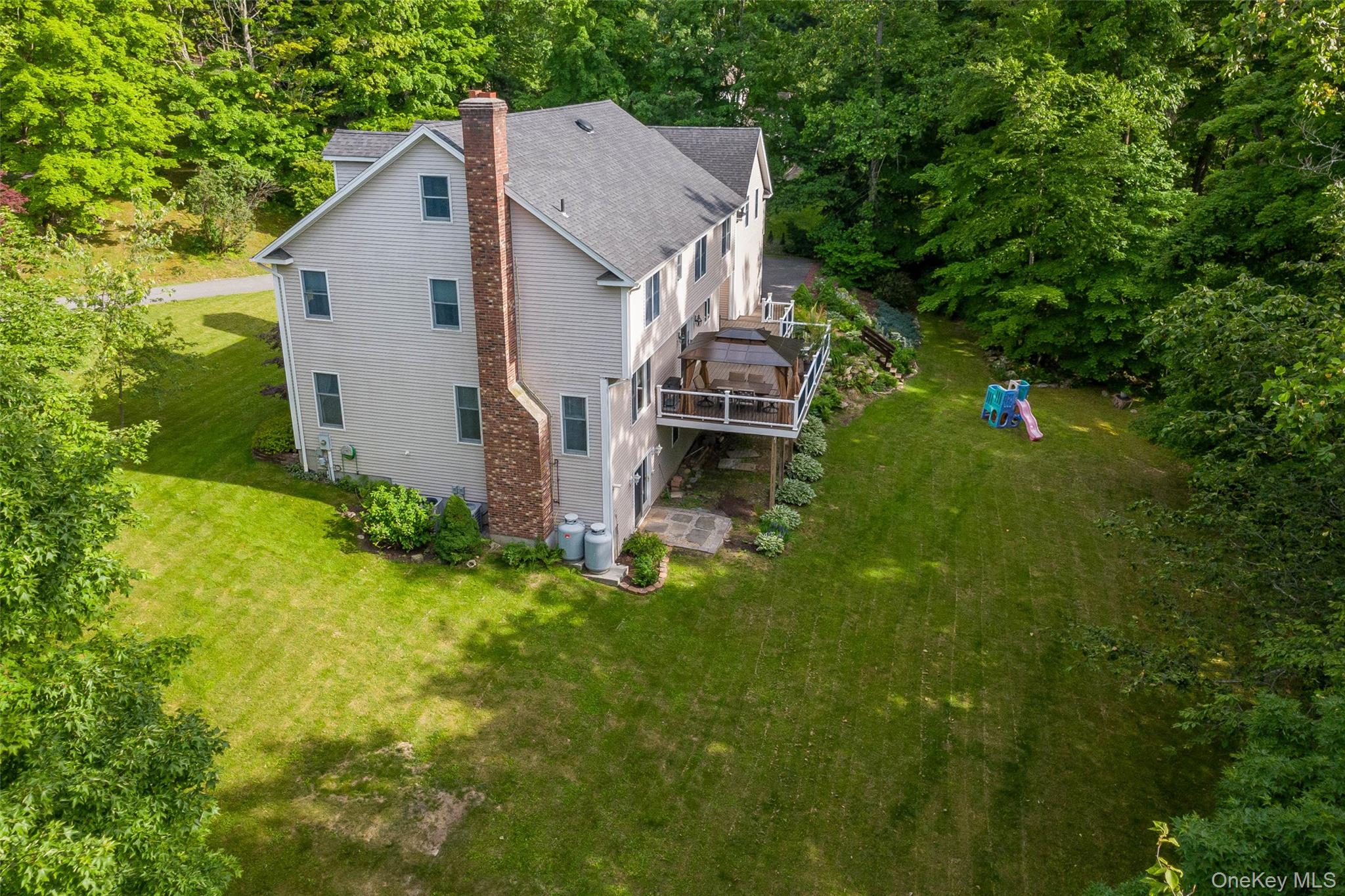 17 Weldon Woods Connecticut Road Property Photo 40