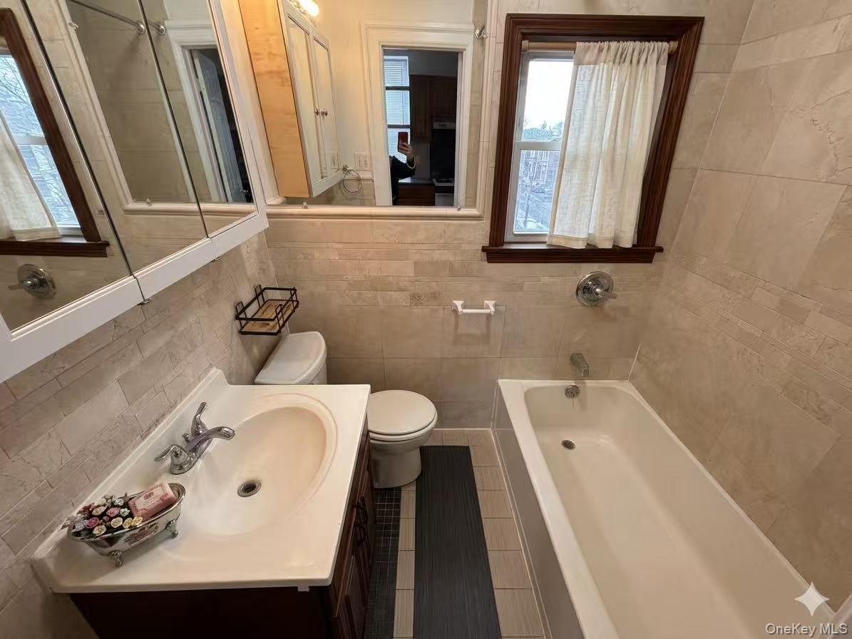 126-01 18th Avenue Property Photo 10