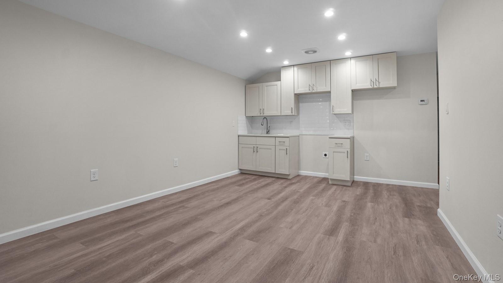 332 Underhill Avenue Property Photo 11