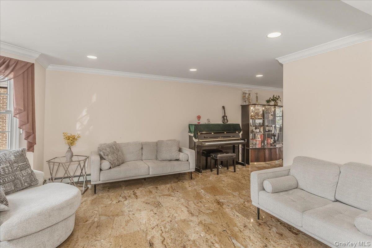 263 James Street Property Photo 2