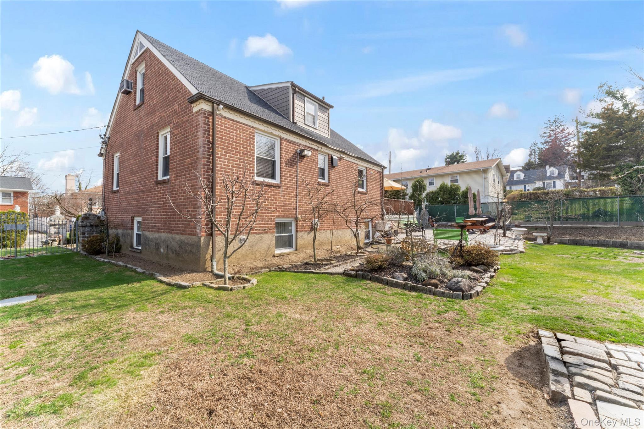 18 Butler Place Property Photo 46