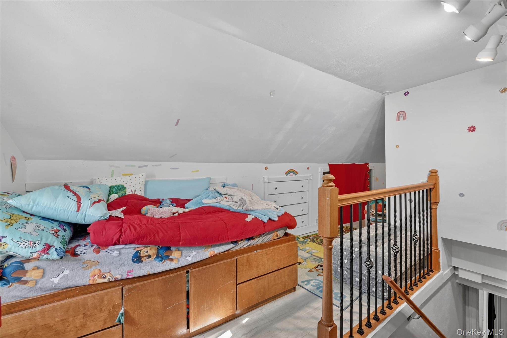 20 Hilltop Drive Property Photo 10
